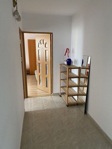 1 Decembrie 1918  Auchan Titan  aproape de metrou